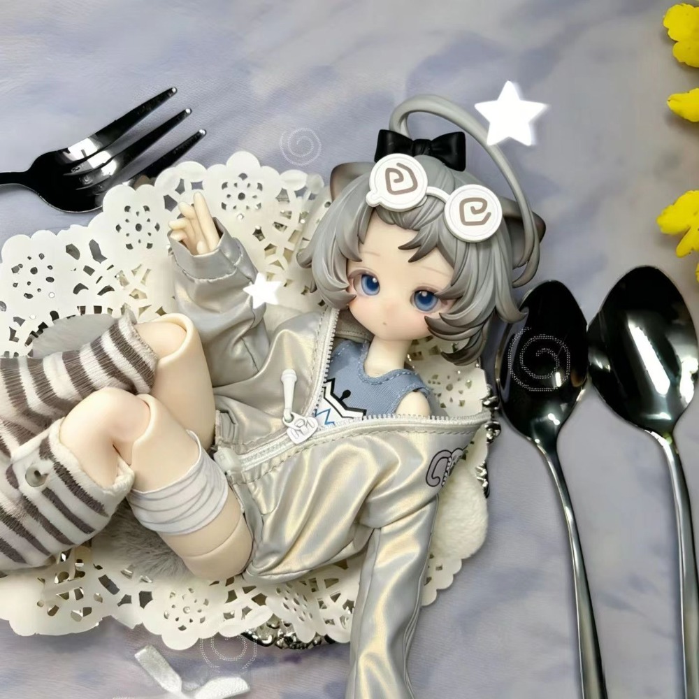 Inedible Doll Lunar Lore Meow  - Mystery Box Blind Bag recension och pris