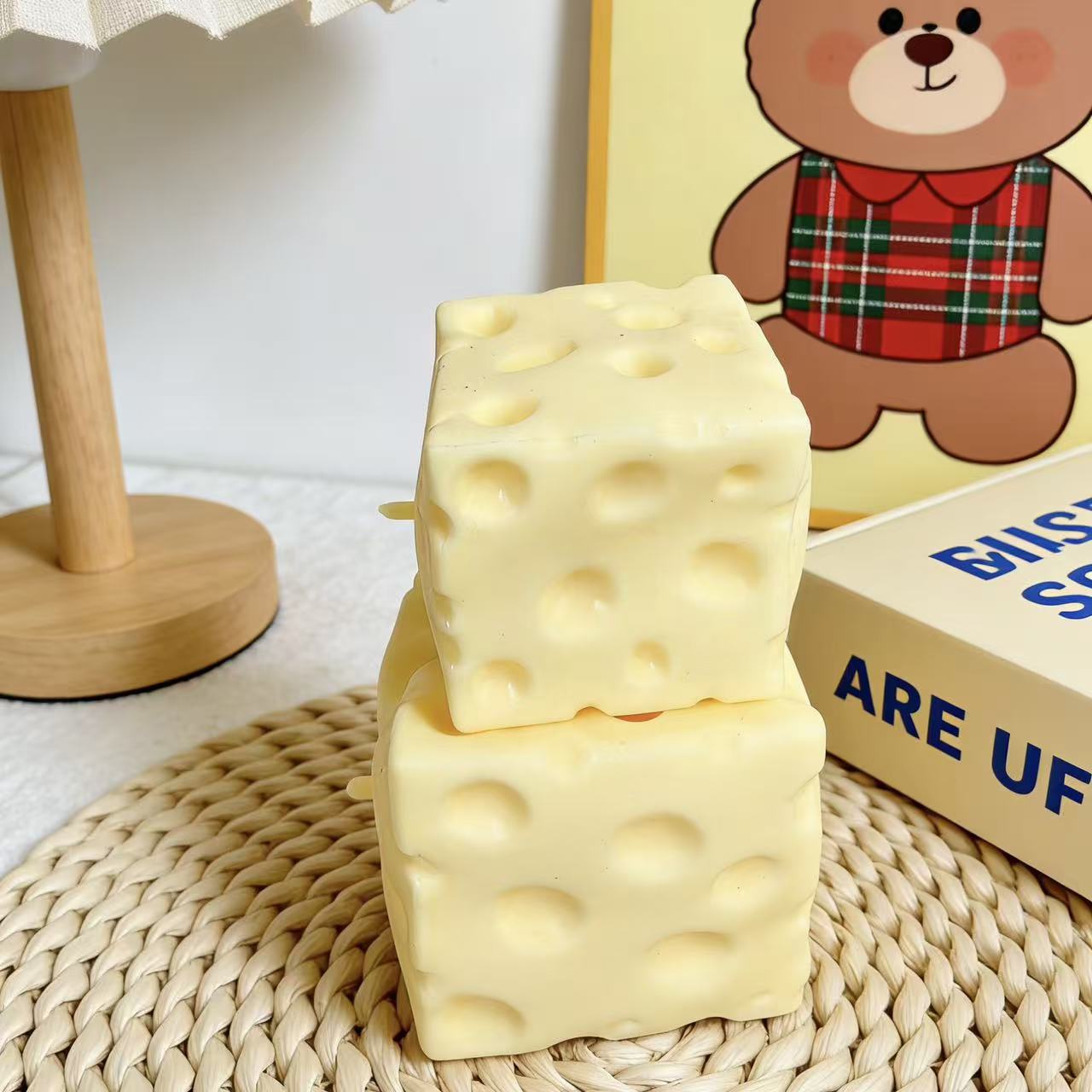 *-*Jumbo Cheese Cube Stress Ba - Fidget Cube Original recension och pris