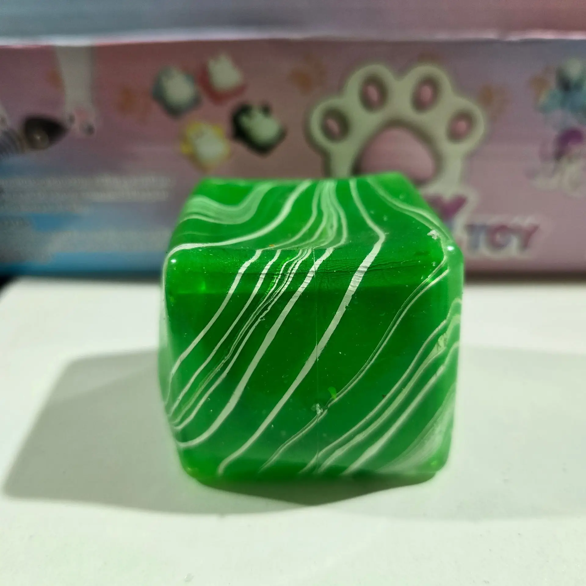 Flowstone ice cubes, squeeze a - Fidget Cube Original recension och pris